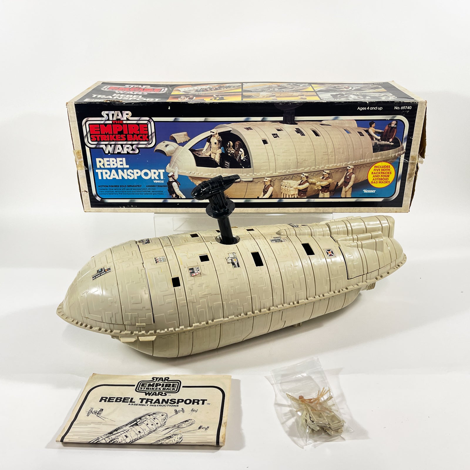 Vintage Rebel Transport Kenner Star Wars Vehicle Complete in box