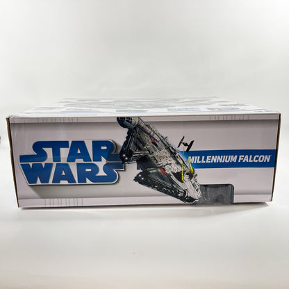 Millennium Falcon (2008) - Hasbro Legacy Collection Vehicle - MISB