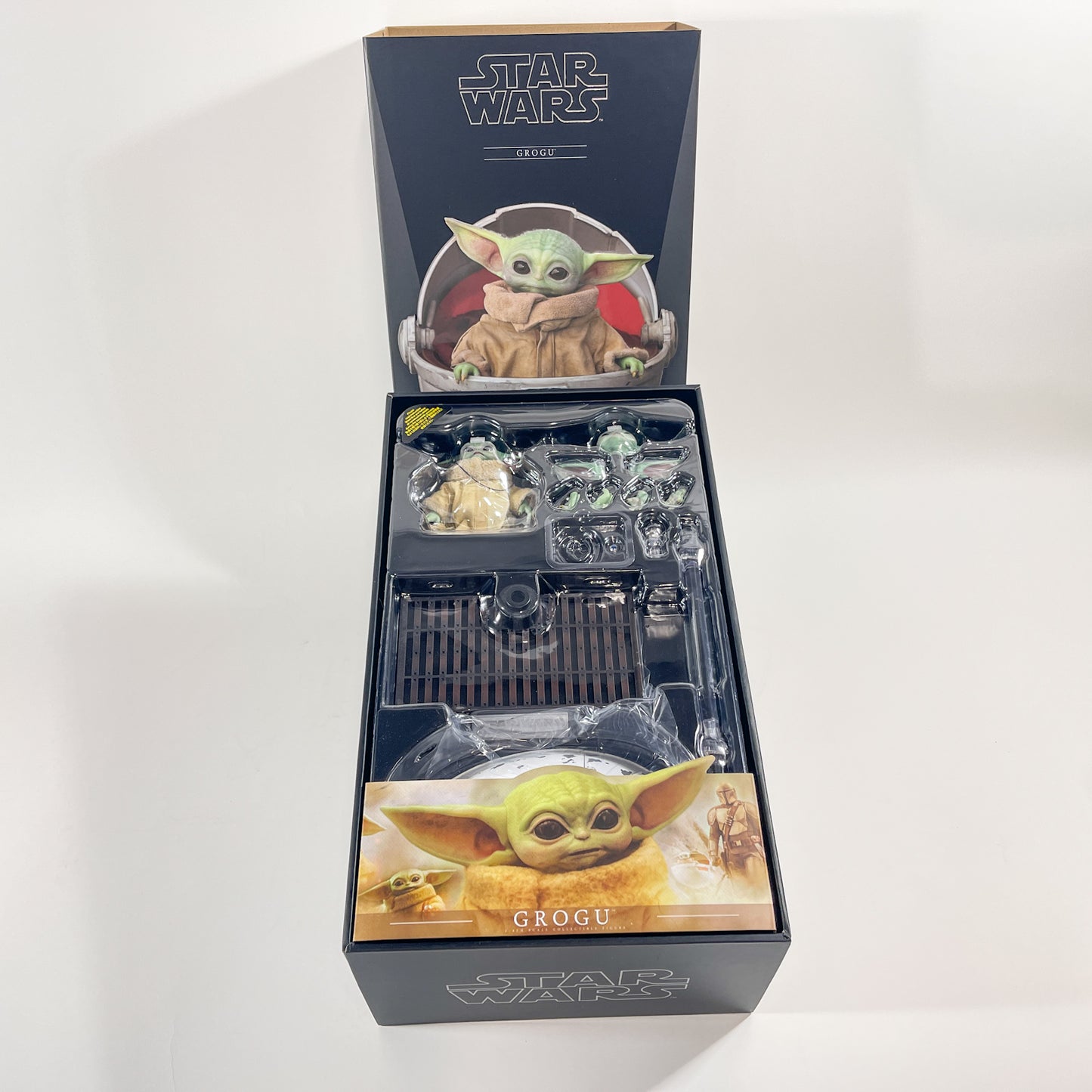 Grogu with Pram – Hot Toys Quarter Scale Figure (2021)