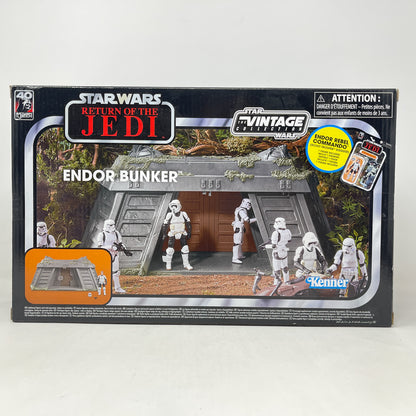 TVC Endor Bunker w/ Endor Rebel Commando