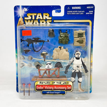 Endor Victory Accessory Set w/ Scout Trooper Deluxe - Hasbro SAGA Series 3.75" (2002)