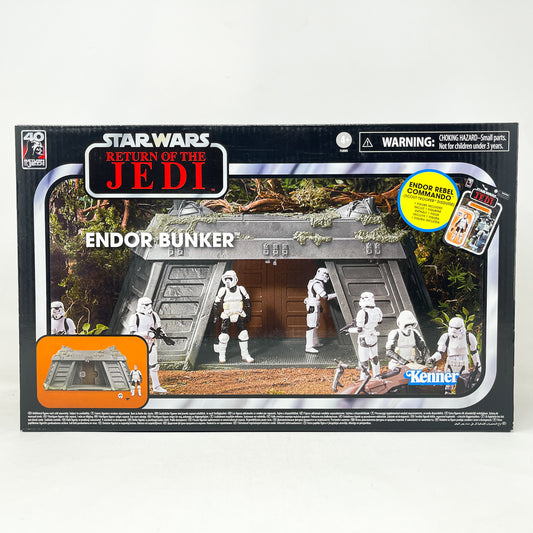 Endor Bunker w/ Endor Rebel Commando - Hasbro Vintage Collection (2023)