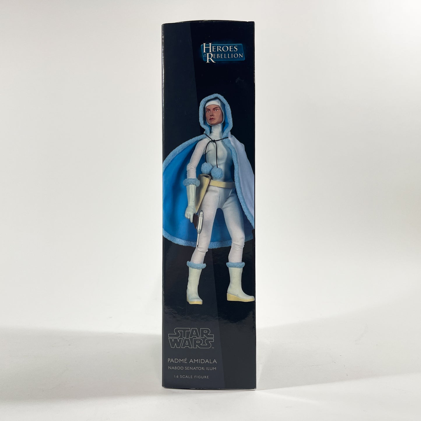 Padmé Amidala (Naboo Senator: Ilum) – Sideshow Collectibles Sixth Scale Figure (2008)