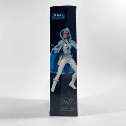 Padmé Amidala (Naboo Senator: Ilum) – Sideshow Collectibles Sixth Scale Figure (2008)