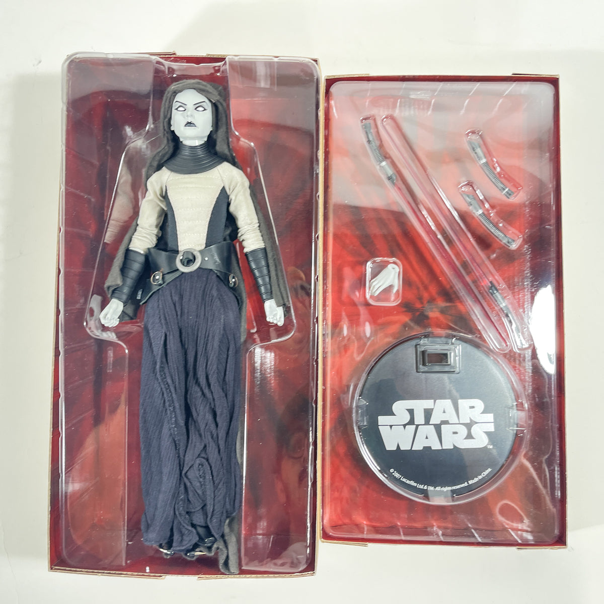 Asajj Ventress (Dark Side Disciple) – Sideshow Collectibles Sixth Scale Figure (2007)