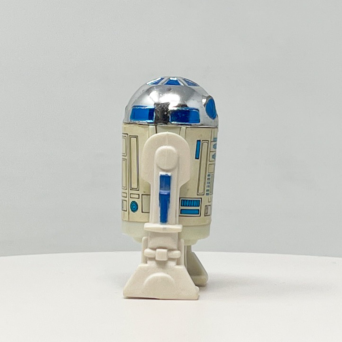 R2-D2 (Solid Dome) Loose Complete