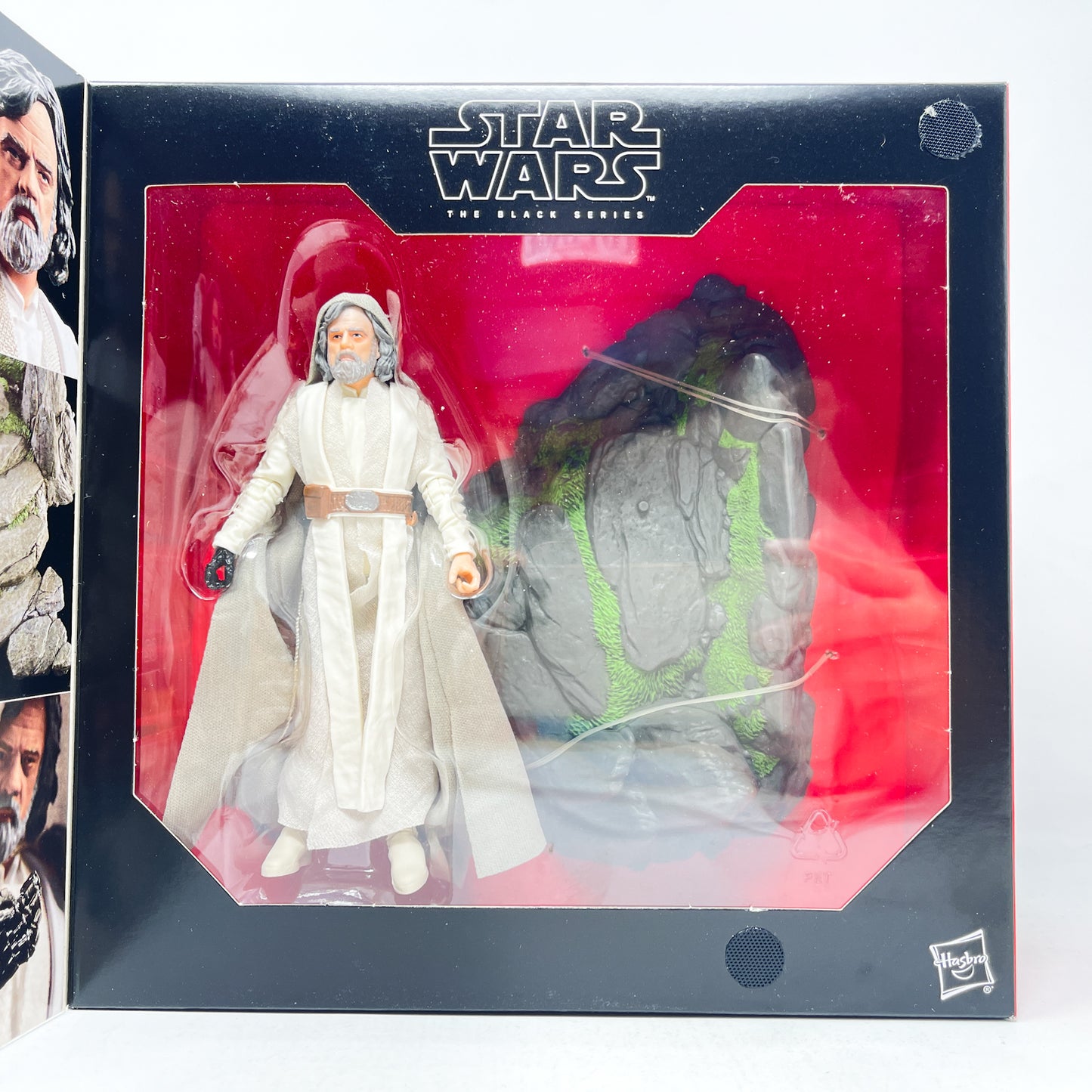 Luke Skywalker (Jedi Master) on Ahch-To Island - Hasbro Black Series (2024)