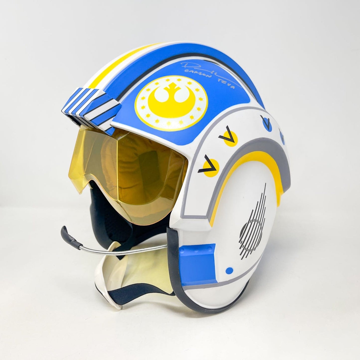 Vintage Hasbro Star Wars Black Series Helmets & Sabers Autograpghed Carson Teva X-Wing Fighter Pilot - Hasbro Black Series Helmet