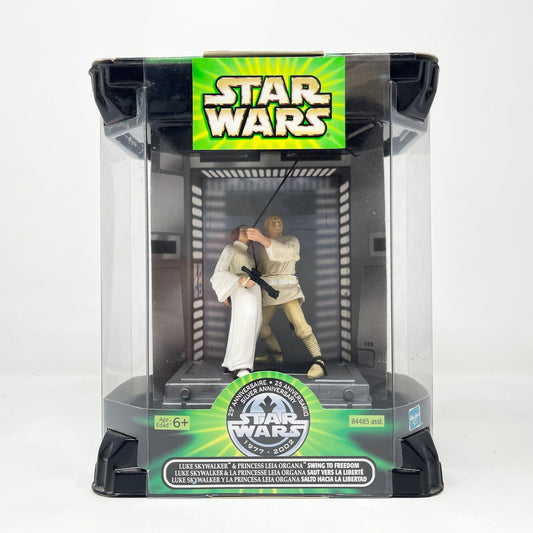 Vintage Hasbro Star Wars Mid MOC Luke Skywalker and Princess Leia (Swing to Freedom) 25th Anniversary - Hasbro Power of the Jedi POTJ (2002)