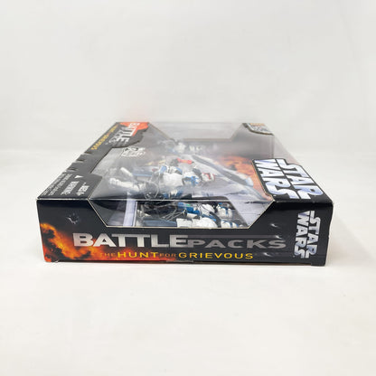Vintage Hasbro Star Wars Mid MOC The Hunt for Grievous Battle Pack - Hasbro Saga Collection (2006)