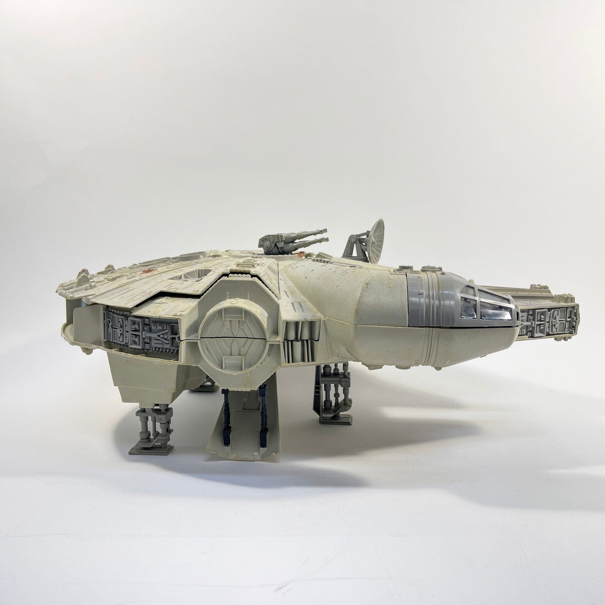 Vintage Hasbro Star Wars Mid Ships Millennium Falcon - Power of the Force 1995 - Kenner Star Wars Vehicle - MIOP