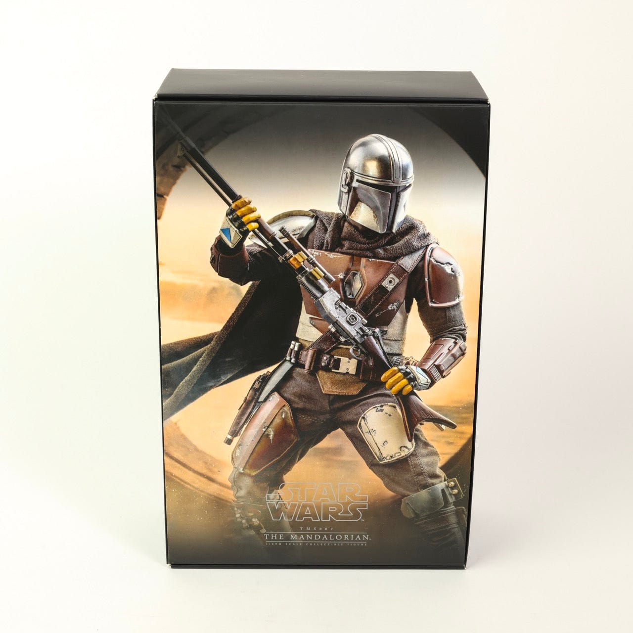 Vintage Hot Toys Star Wars The Mandalorian Collectible Figure - Hot Toys