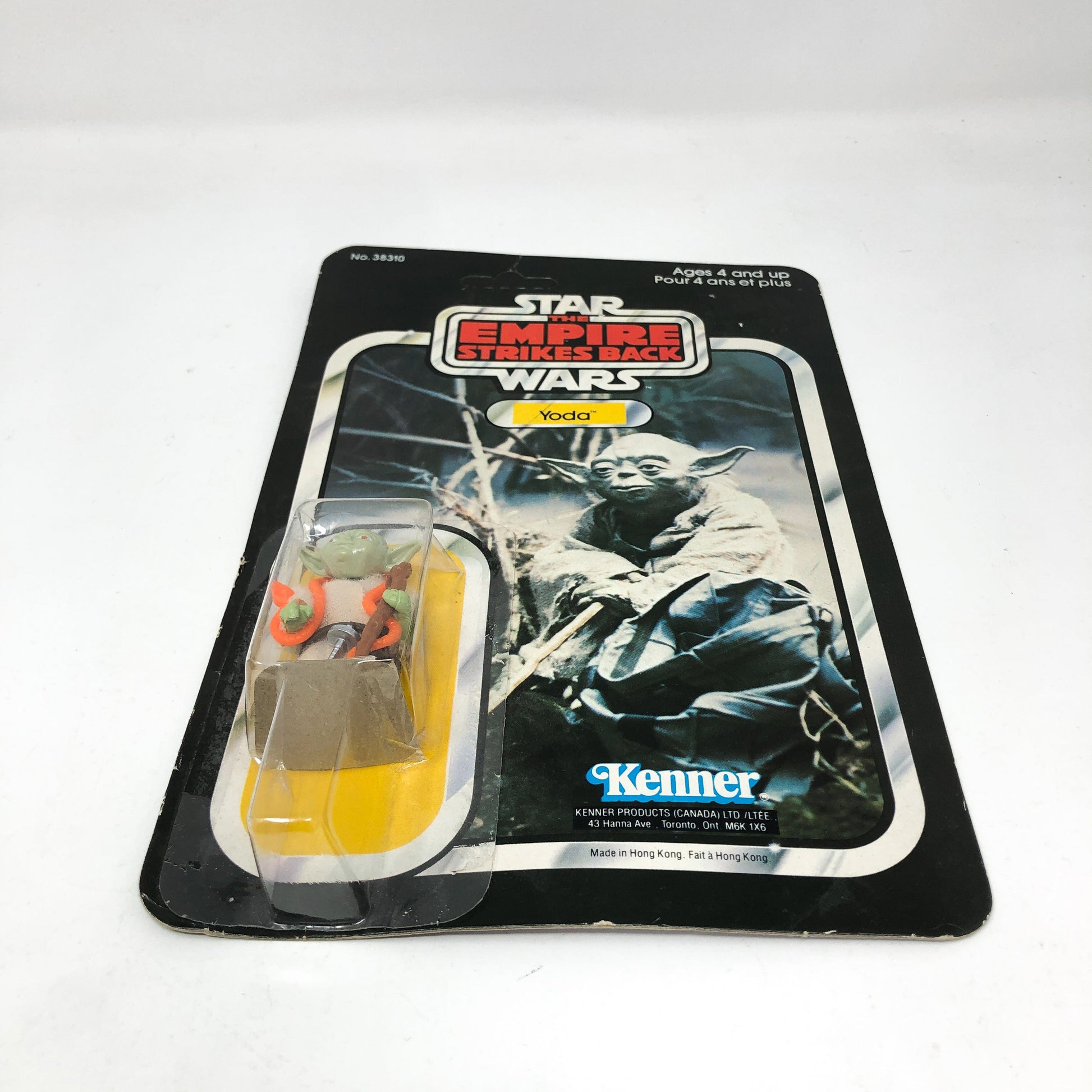 Vintage Kenner Star Wars MOC Yoda ESB 32A Canadian - Mint on Card