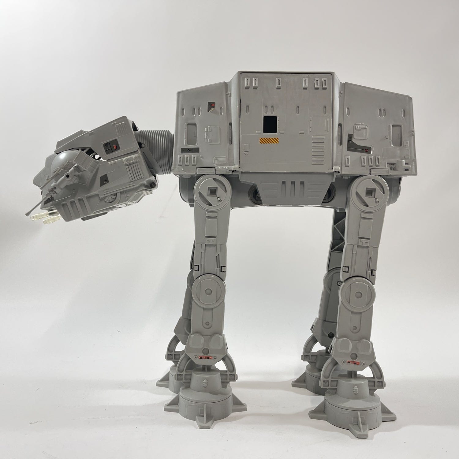 Vintage Kenner Star Wars Vehicle AT-AT - Complete in Canadian ESB Box