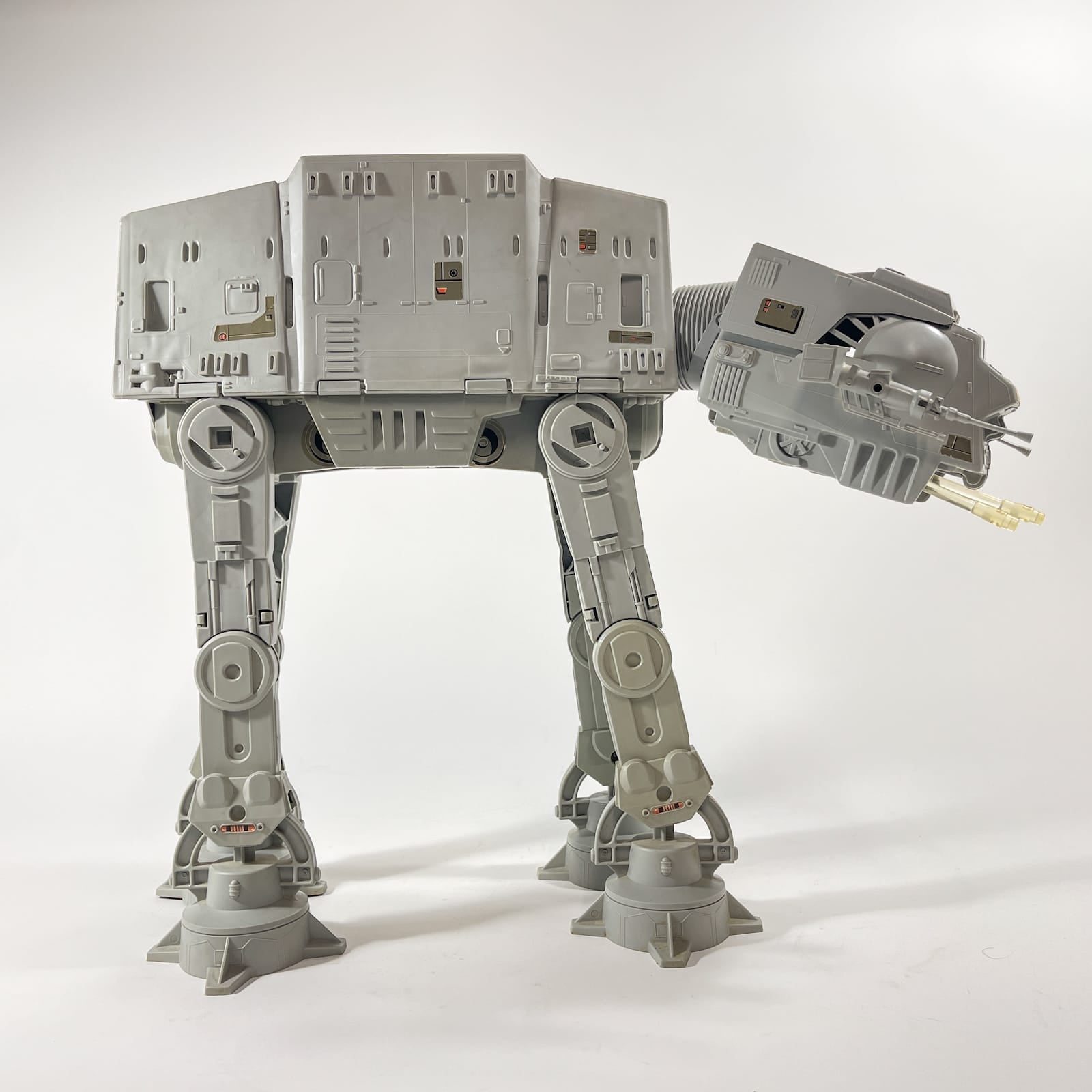 Vintage Kenner Star Wars Vehicle AT-AT - Complete in Canadian ESB Box