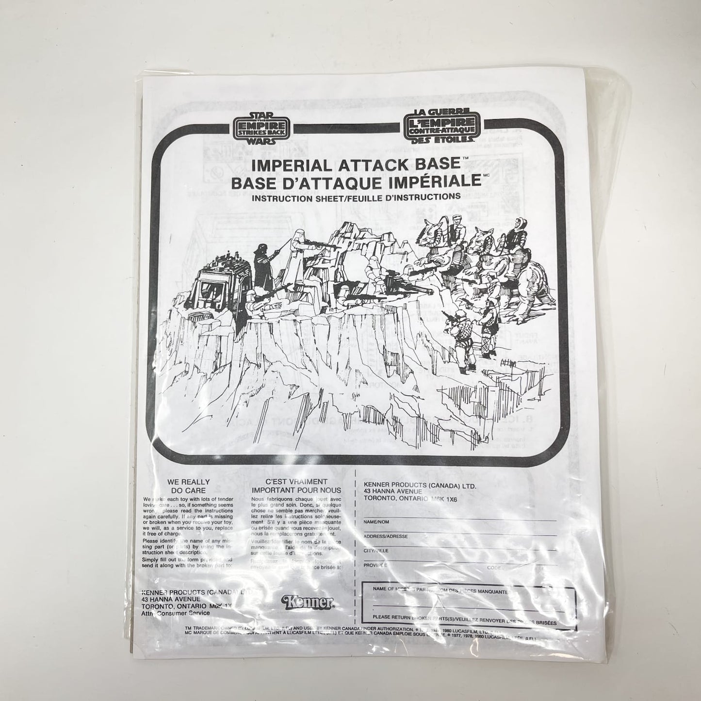 Vintage Kenner Star Wars Vehicle Hoth Imperial Attack Base - Complete in Canadian Box