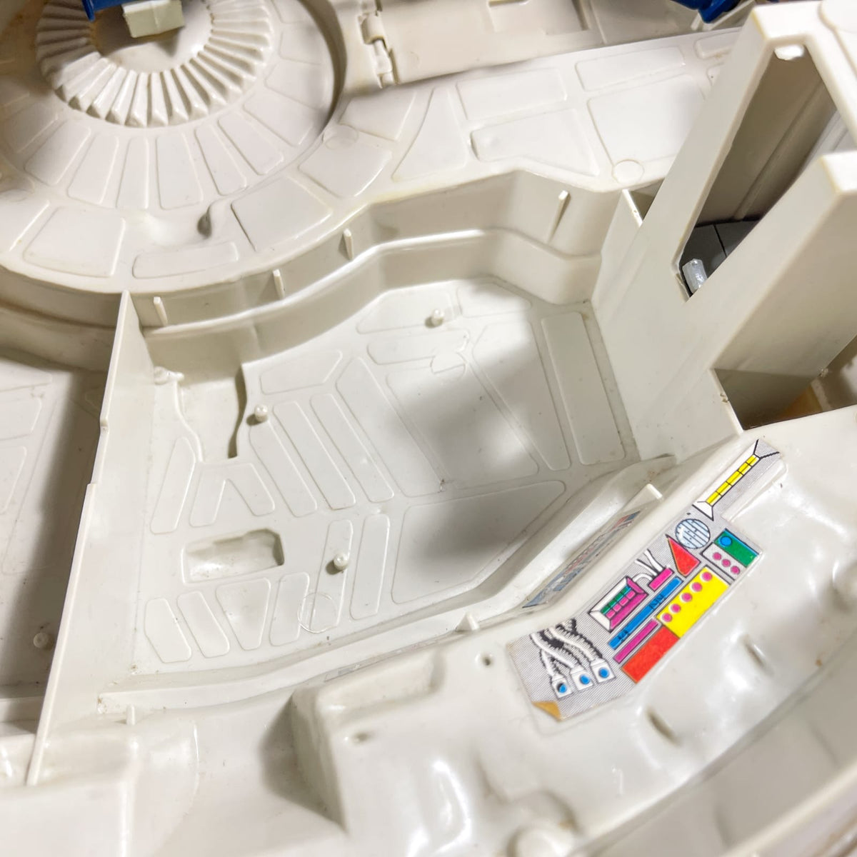 Vintage Kenner Star Wars Vehicle Millennium Falcon in Canadian ESB Box - MIB