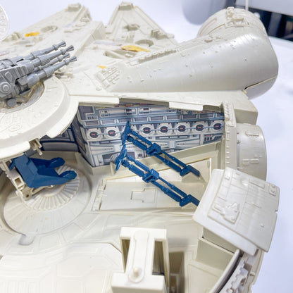 Vintage Kenner Star Wars Vehicle Millennium Falcon in Canadian ROTJ Box