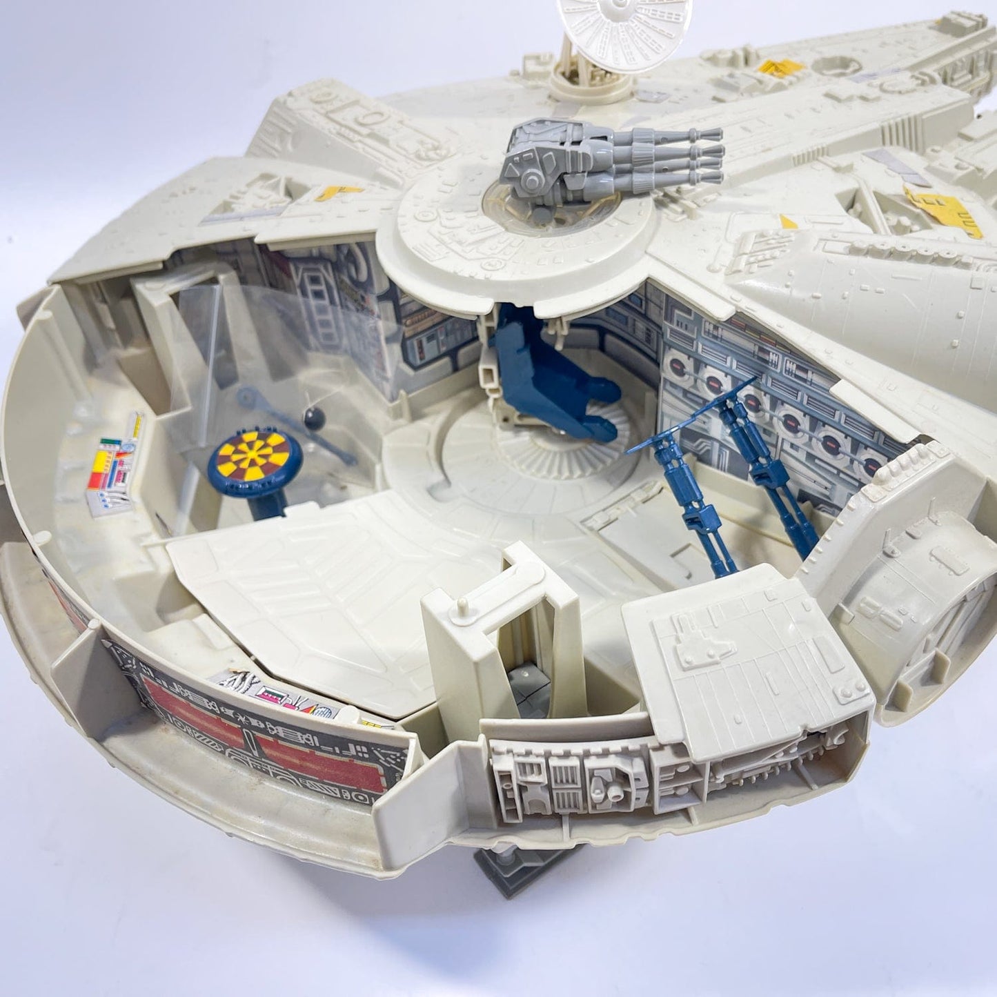 Vintage Kenner Star Wars Vehicle Millennium Falcon in Canadian ROTJ Box
