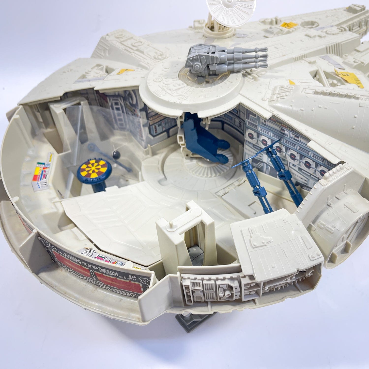 Vintage Kenner Star Wars Vehicle Millennium Falcon in Canadian ROTJ Box