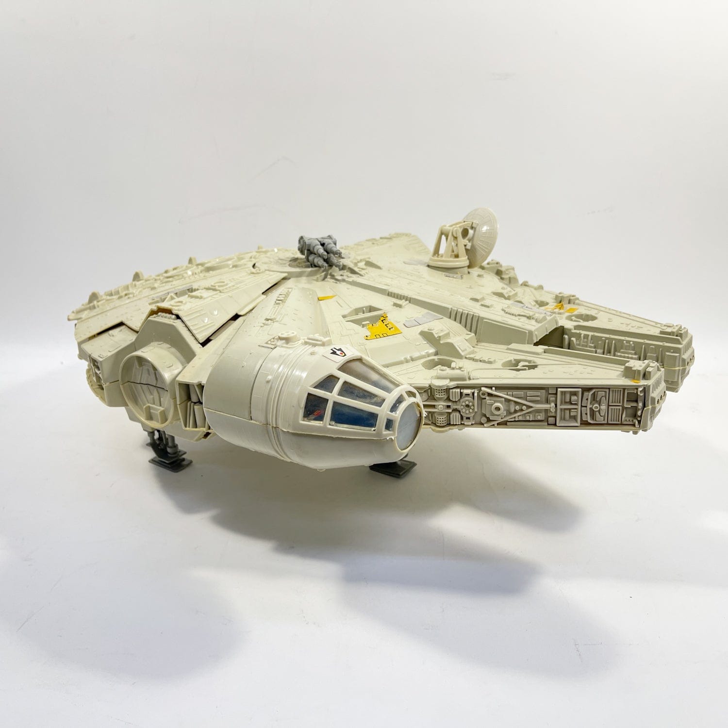 Vintage Kenner Star Wars Vehicle Millennium Falcon in Canadian ROTJ Box