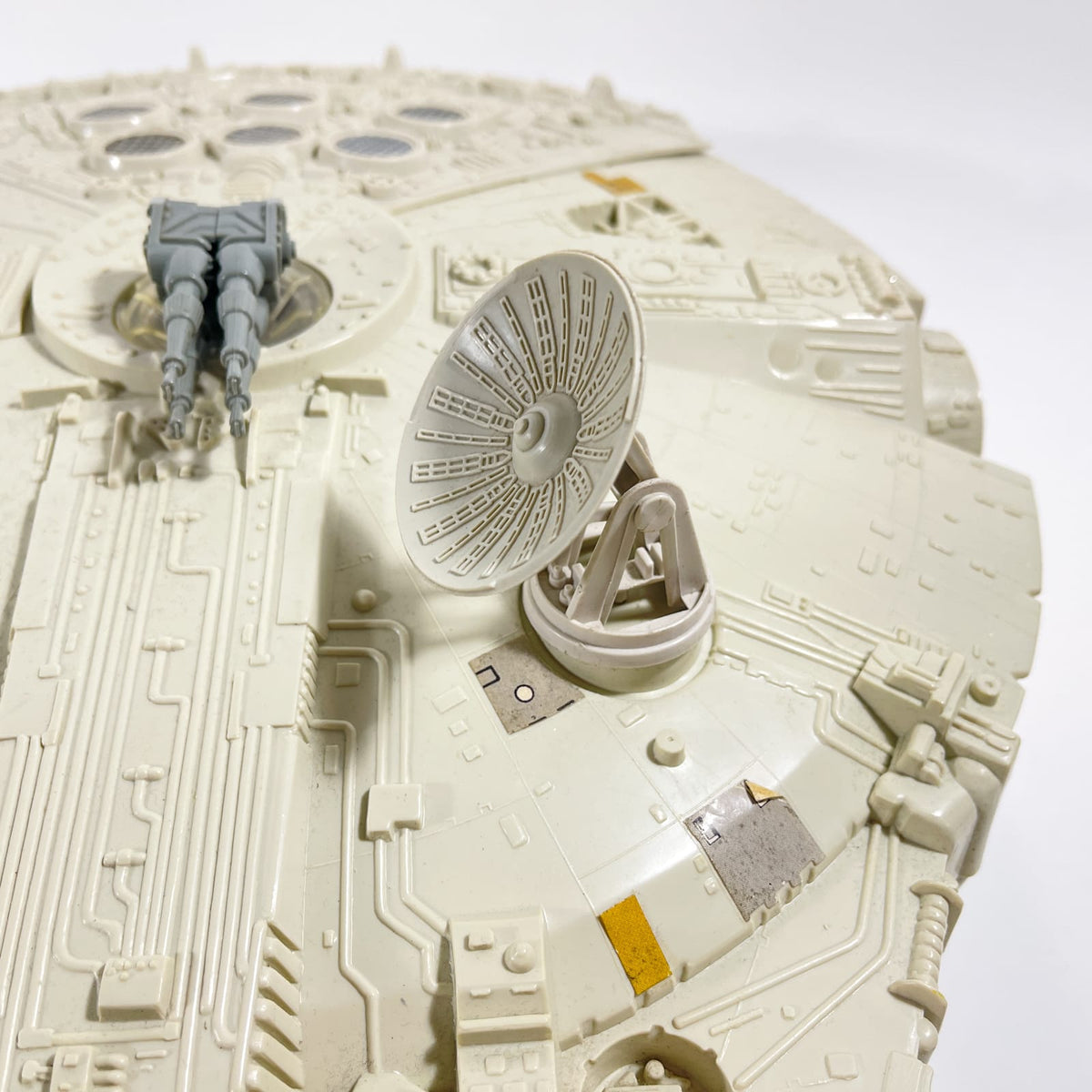 Vintage Kenner Star Wars Vehicle Millennium Falcon in Complete in Canadian SW Box - Vintage Star Wars (1978)
