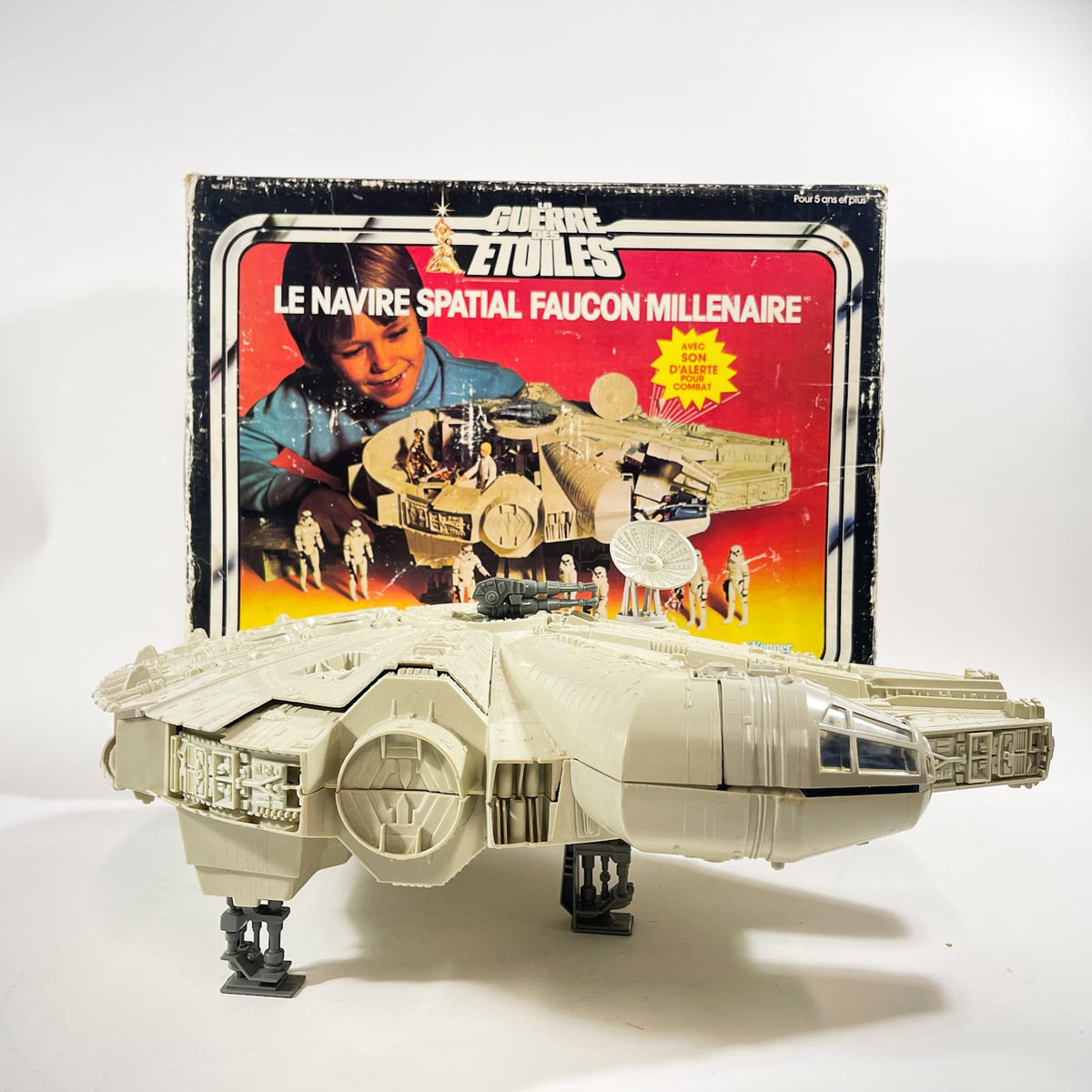 Vintage Kenner Star Wars Vehicle Millennium Falcon in Complete in Canadian SW Box - Vintage Star Wars (1978)