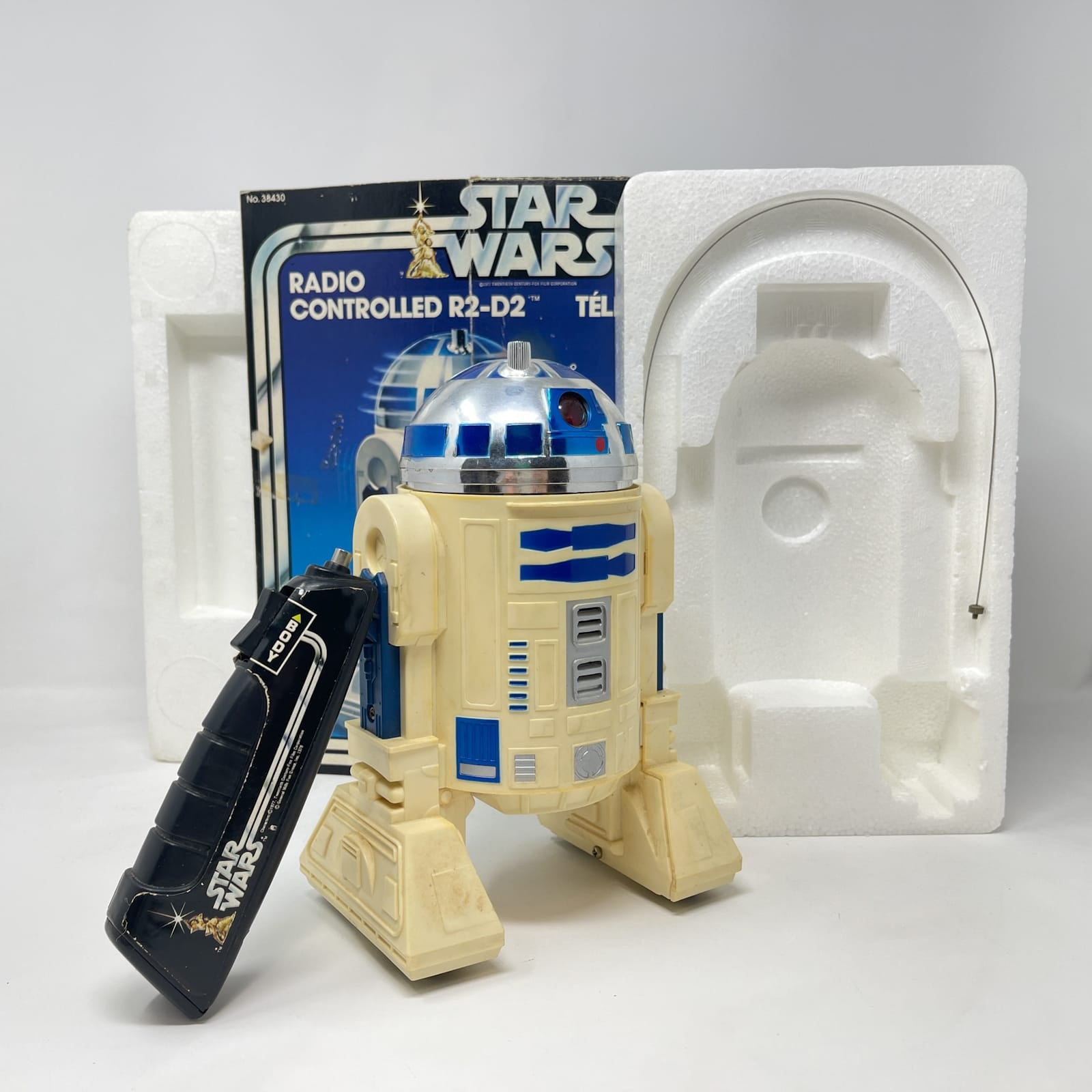 Vintage Kenner Star Wars Vehicle Radio Controlled R2-D2 - Complete in Canadian Box - Vintage Kenner (1978)