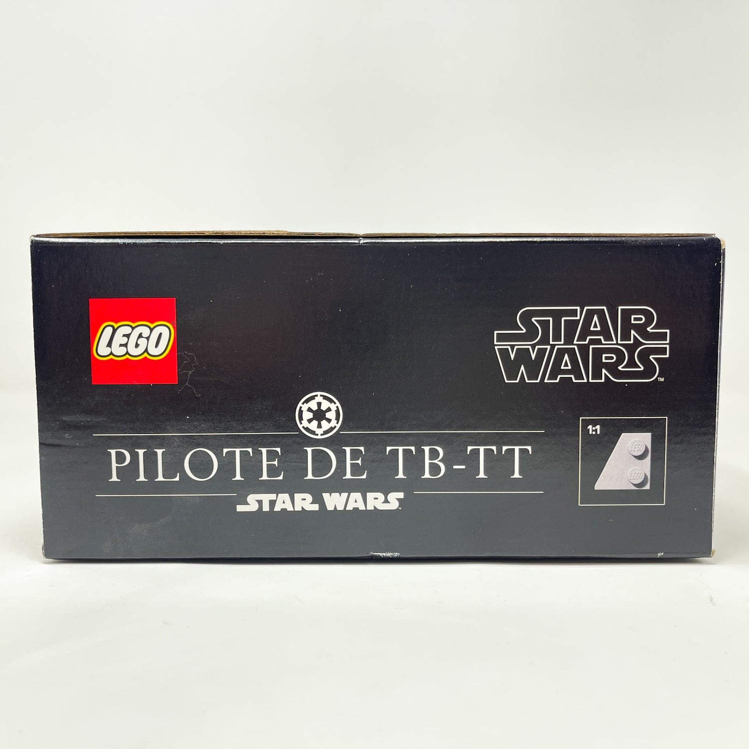 Vintage Lego Star Wars Lego Boxed Lego 75429 AT-AT Driver Helmet (2025) - Sealed