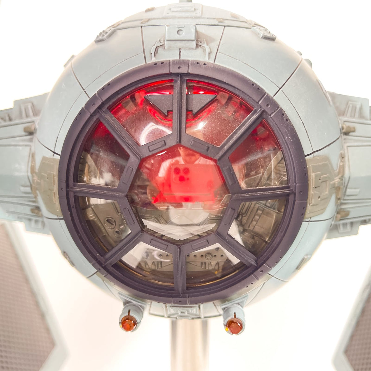 Vintage SIDESHOW Star Wars Statues & Busts TIE Interceptor 1/24 Studio Scale Model - MYC Sculptures (2024)