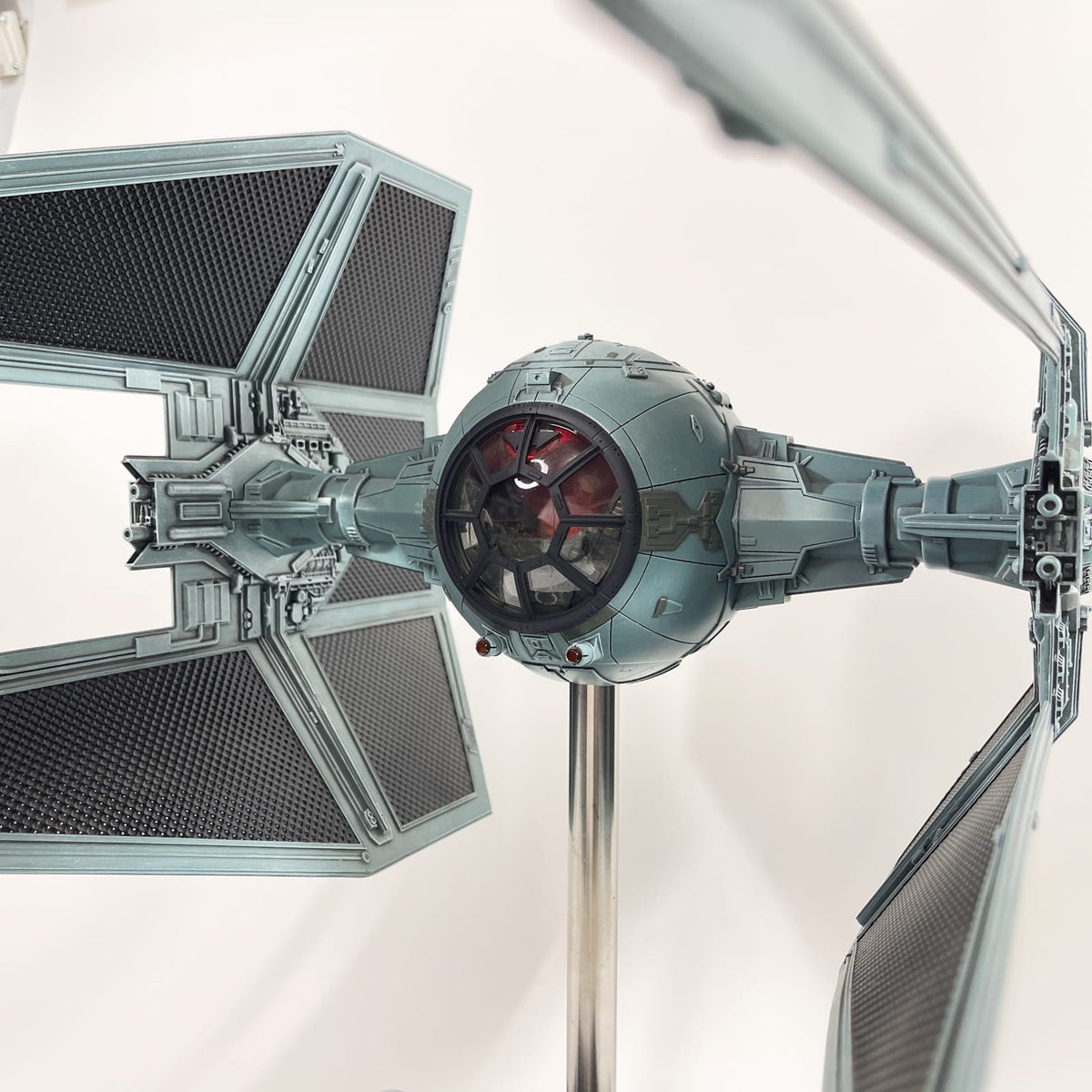Vintage SIDESHOW Star Wars Statues & Busts TIE Interceptor 1/24 Studio Scale Model - MYC Sculptures (2024)