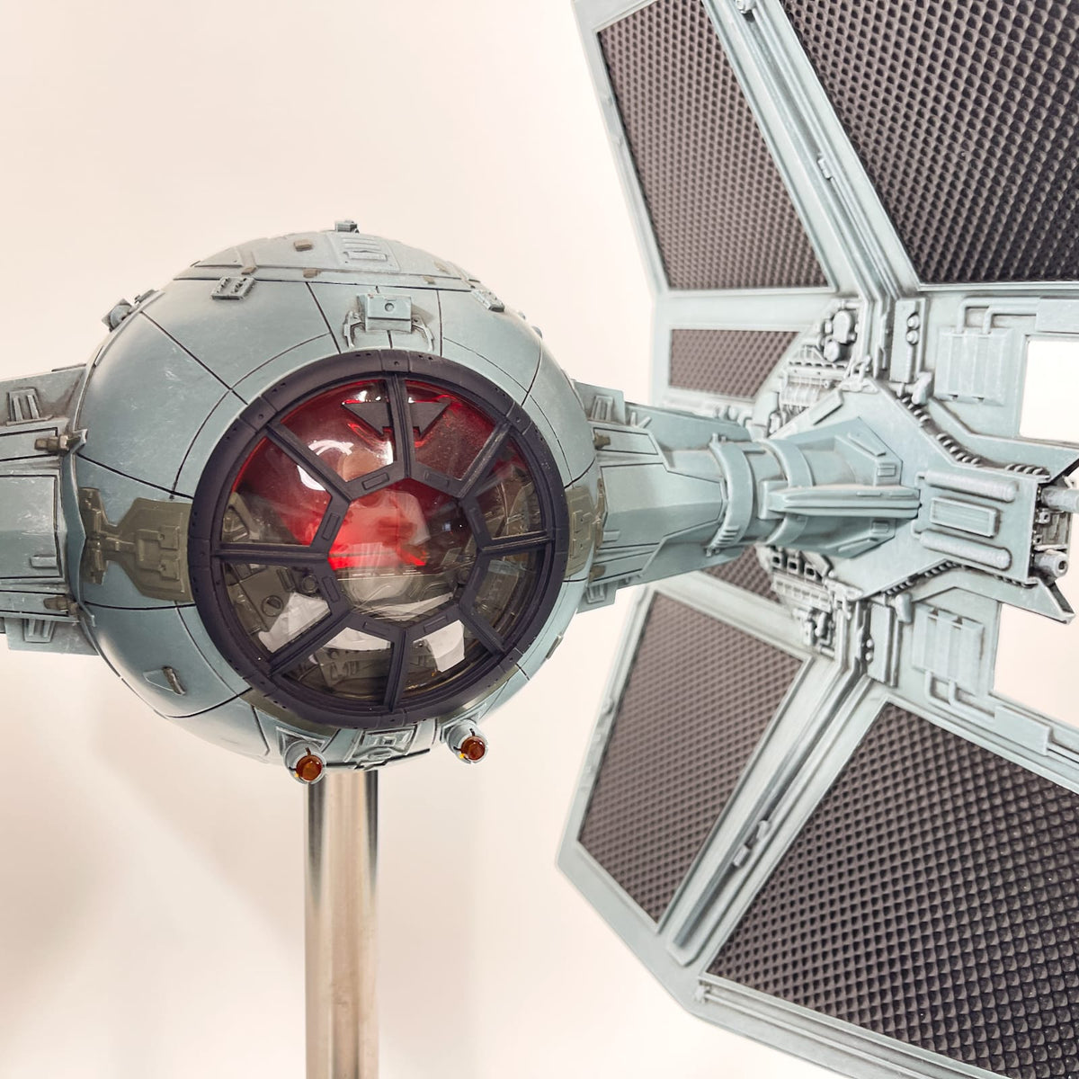 Vintage SIDESHOW Star Wars Statues & Busts TIE Interceptor 1/24 Studio Scale Model - MYC Sculptures (2024)