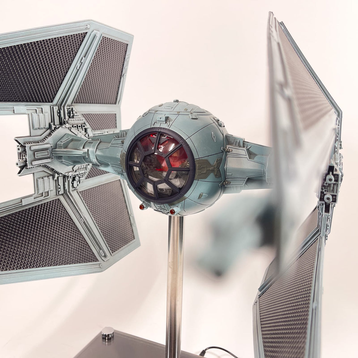 Vintage SIDESHOW Star Wars Statues & Busts TIE Interceptor 1/24 Studio Scale Model - MYC Sculptures (2024)