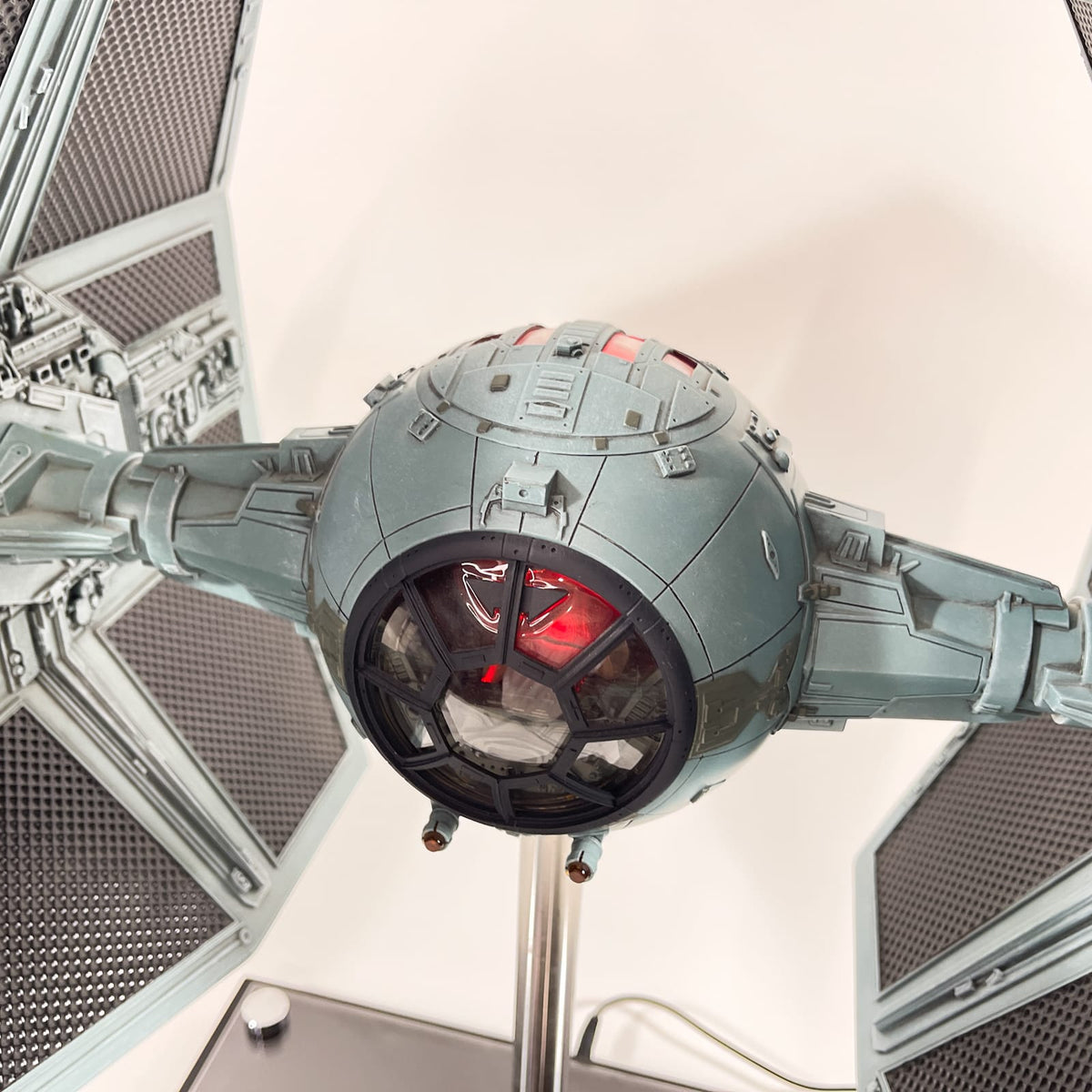 Vintage SIDESHOW Star Wars Statues & Busts TIE Interceptor 1/24 Studio Scale Model - MYC Sculptures (2024)