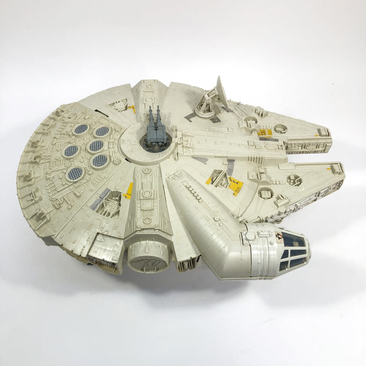 Vintage Kenner Star Wars Vehicle Millennium Falcon - Loose Complete